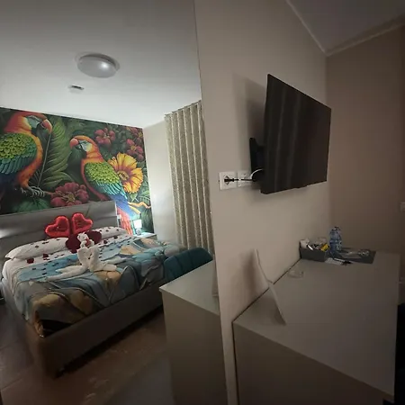 The Paris Rooms B&B-3